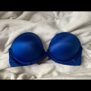 Victoria’s secret strapless bra